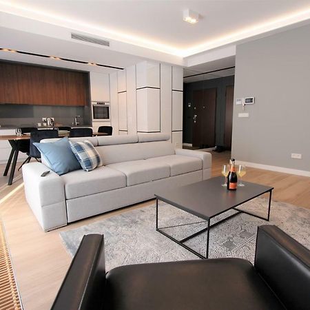 Lubicz Luxury Apartment Krasków Exterior foto